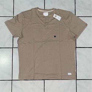 ! Hollister;Oversized RelaxedFit Beige Cream V Button Neck Men Top Shirt